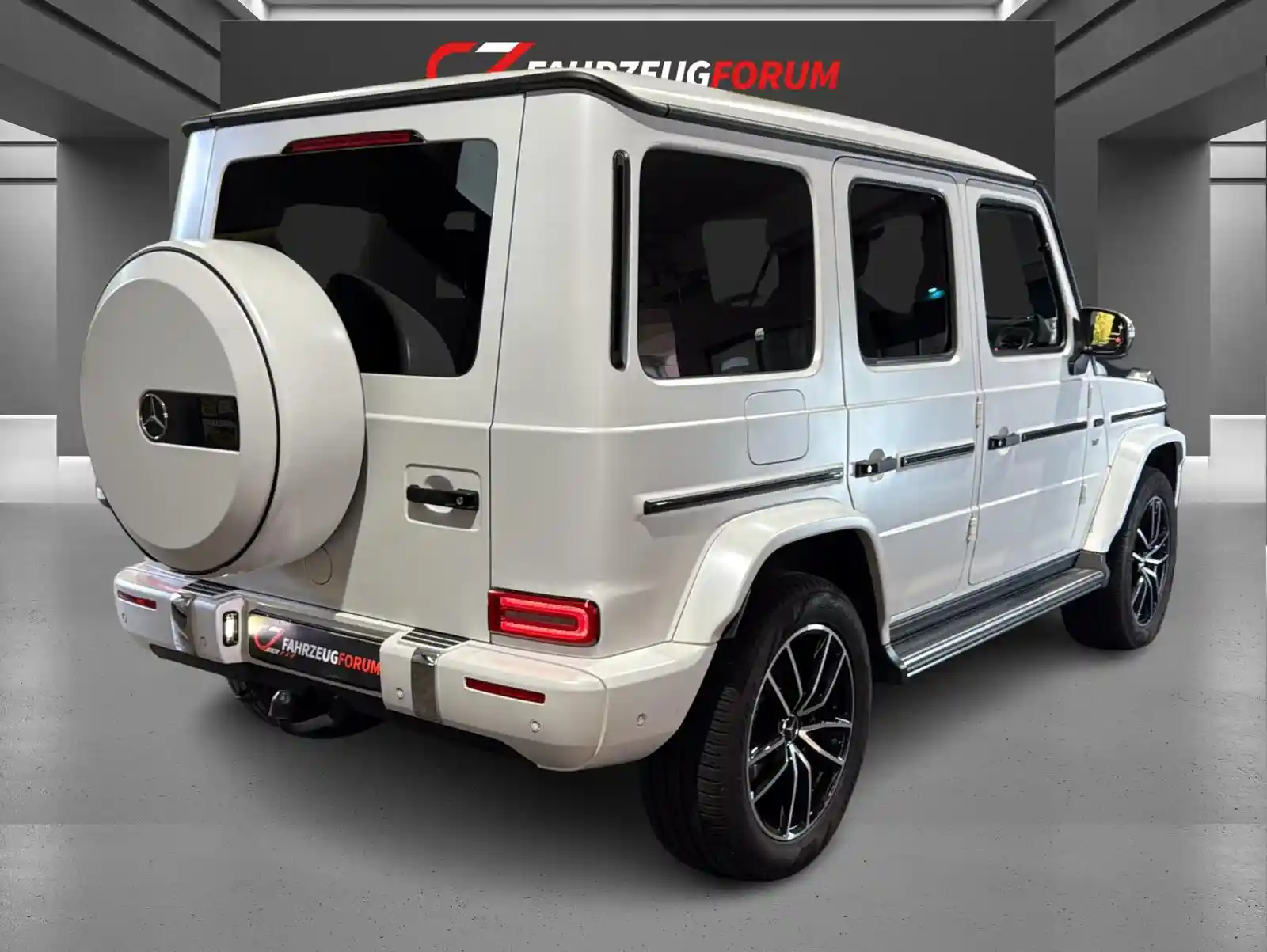 Mercedes-Benz G 500