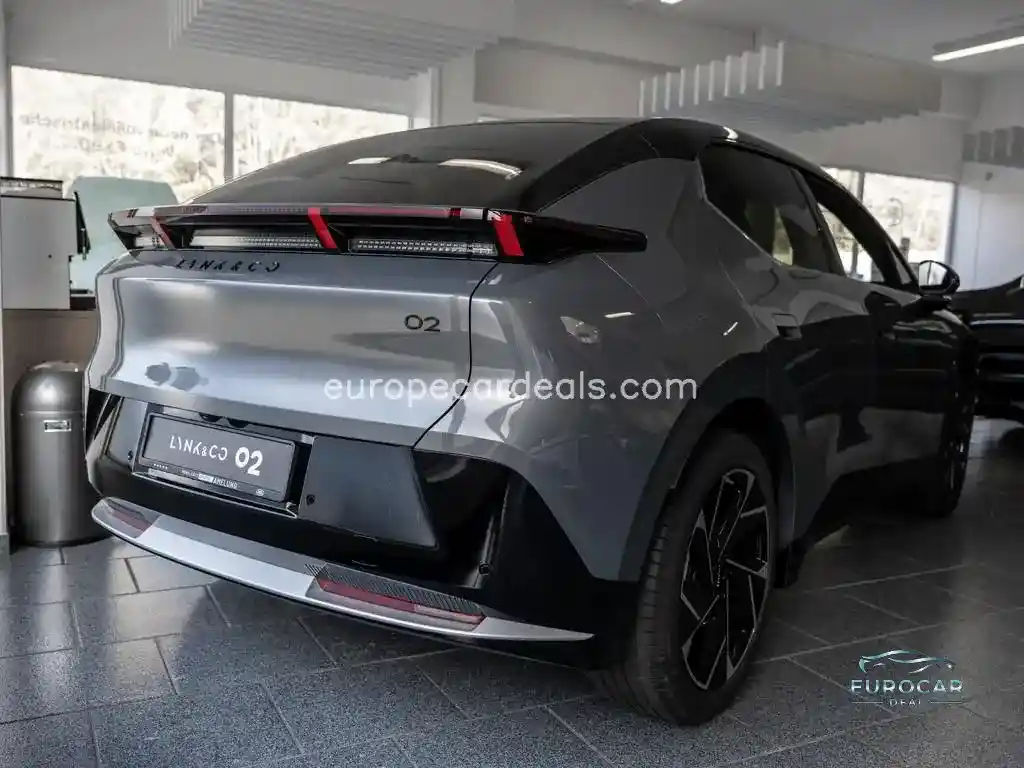 Lynk&Co 02