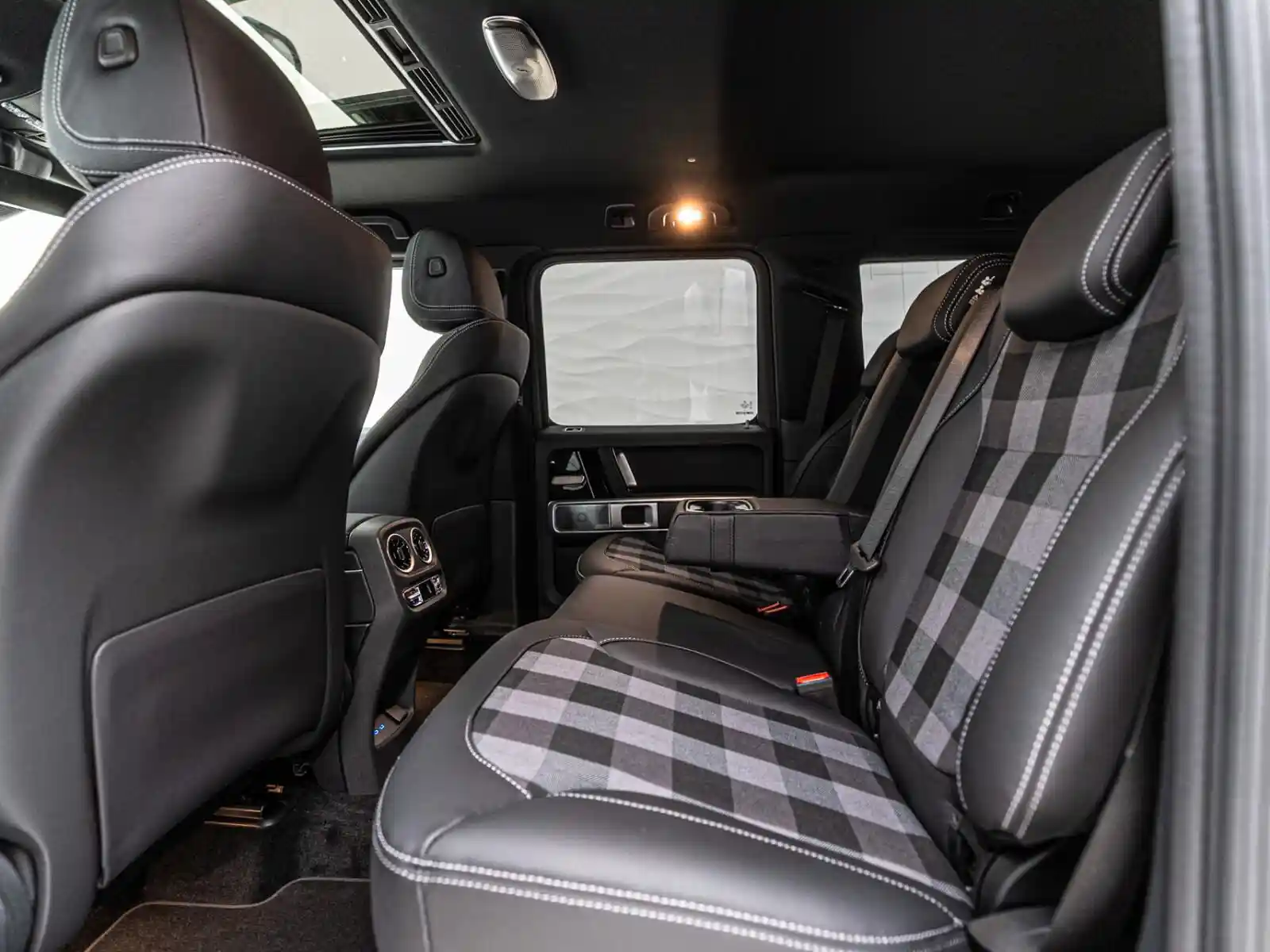 Mercedes-Benz G 500