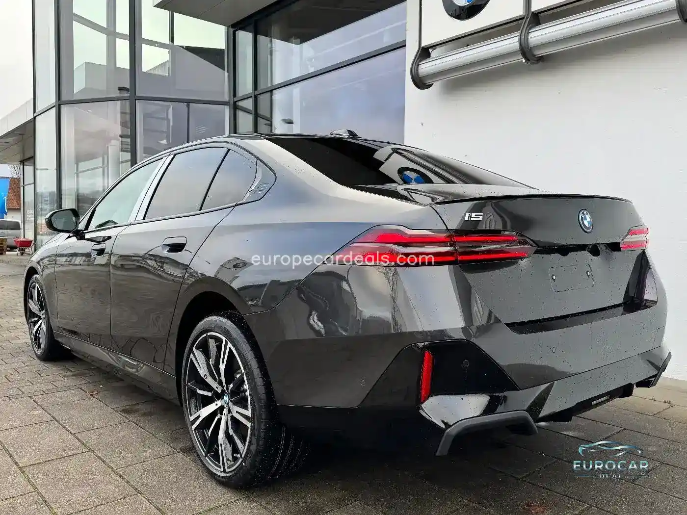 BMW i5