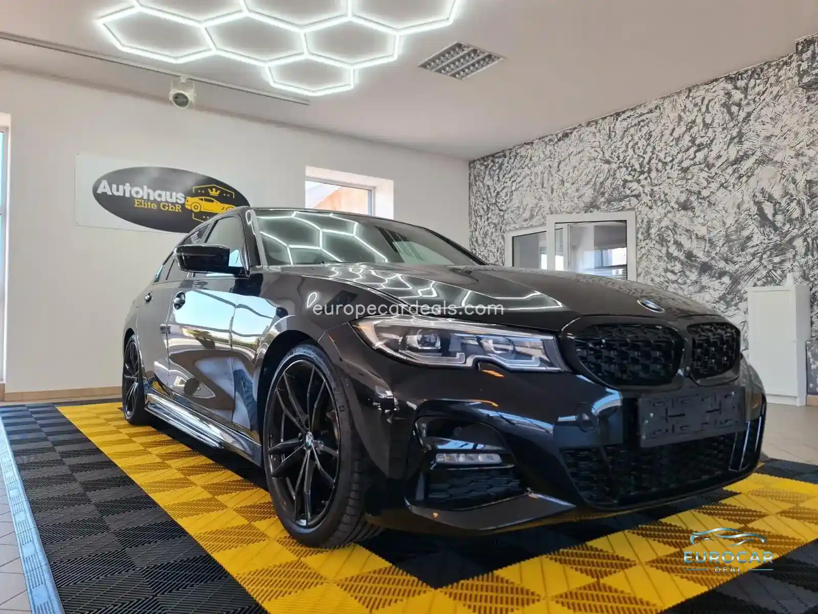BMW 330