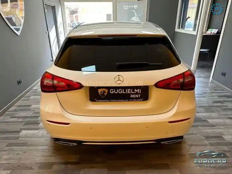 Mercedes-Benz A 220