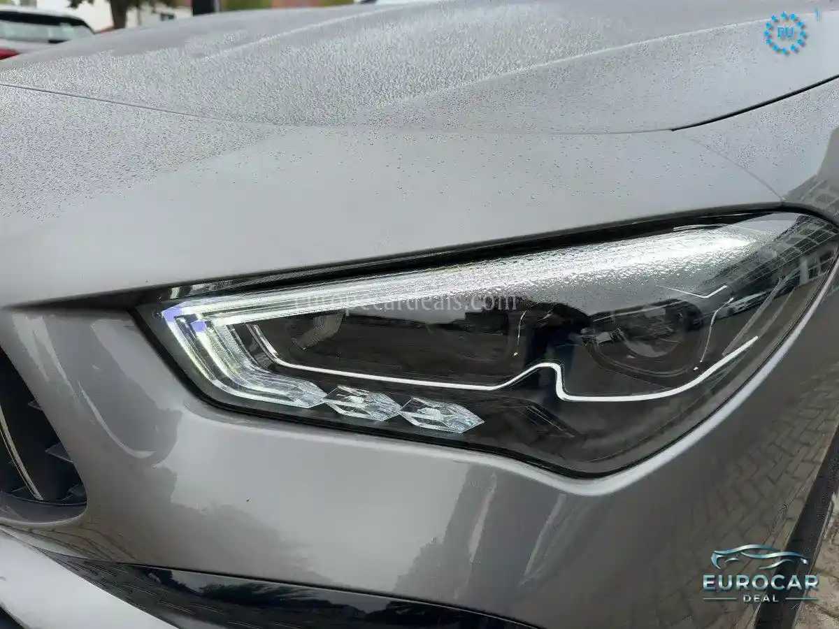 Mercedes-Benz CLA 35 AMG Shooting Brake