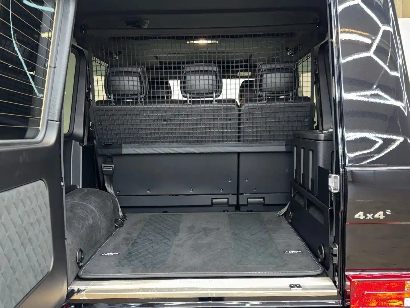 Mercedes-Benz G 500
