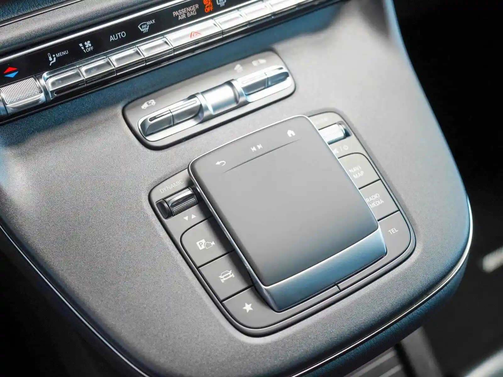 Mercedes-Benz V 250
