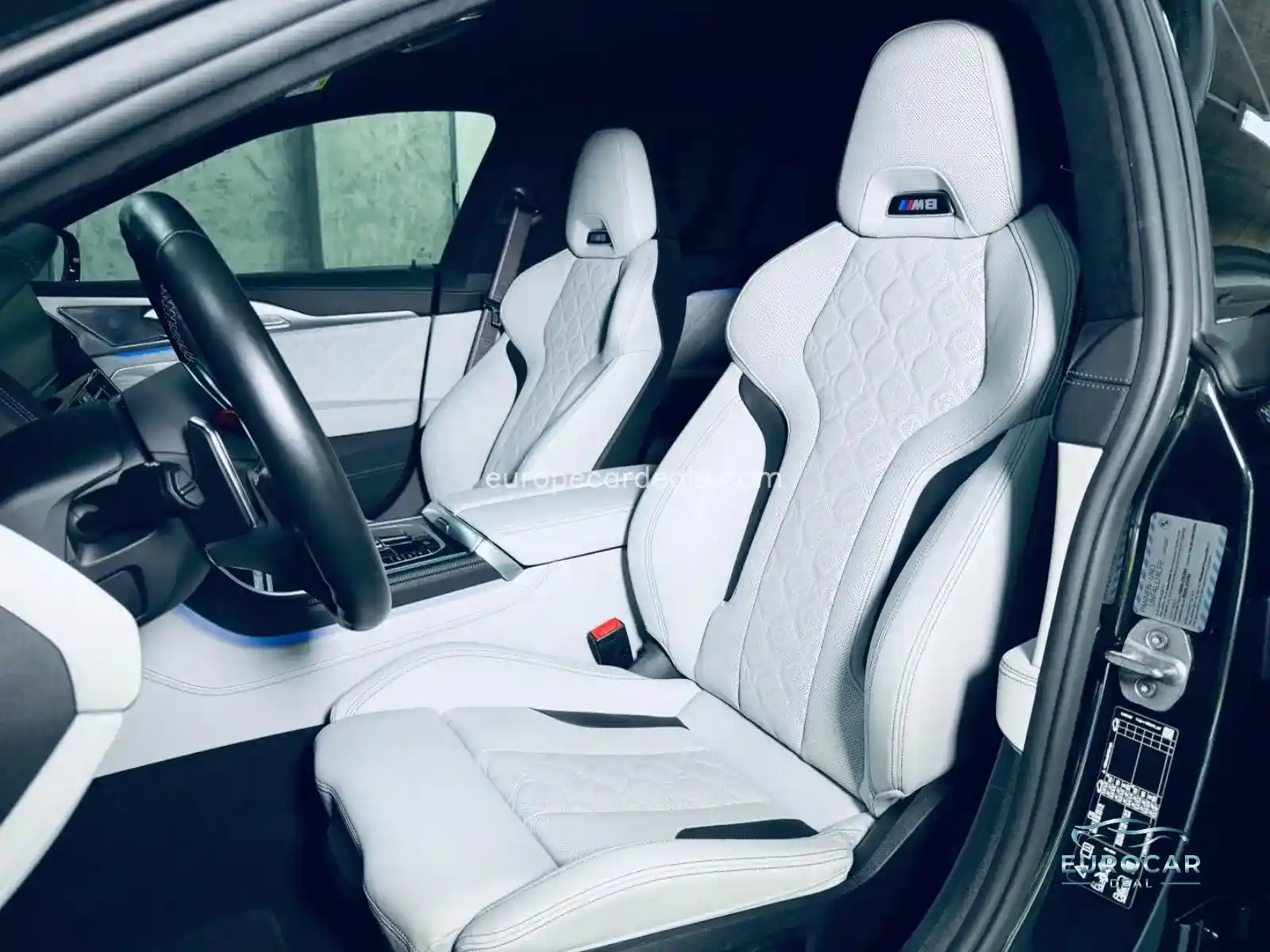 BMW M8