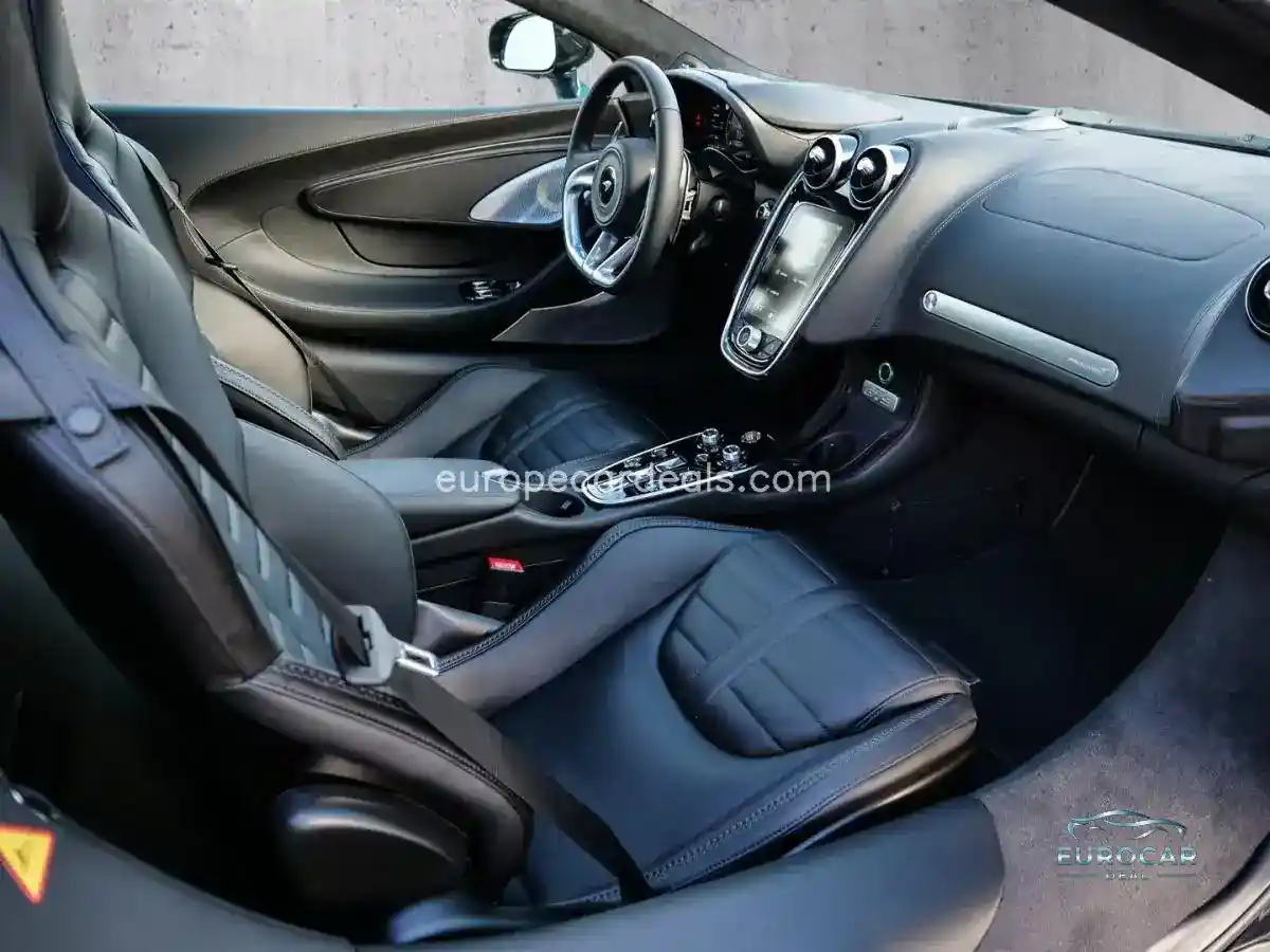 McLaren GTS
