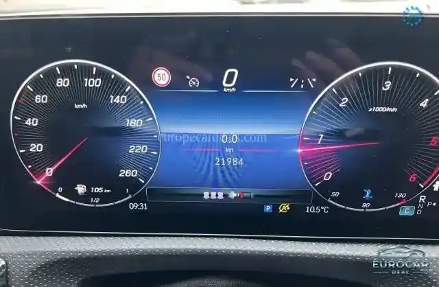 Mercedes-Benz A 220