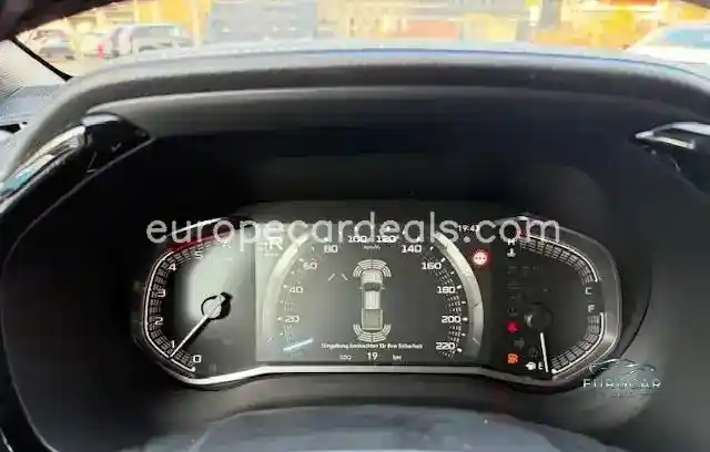 Space Cab 4X4 Allrad LSE Autom.MY2025 Lede