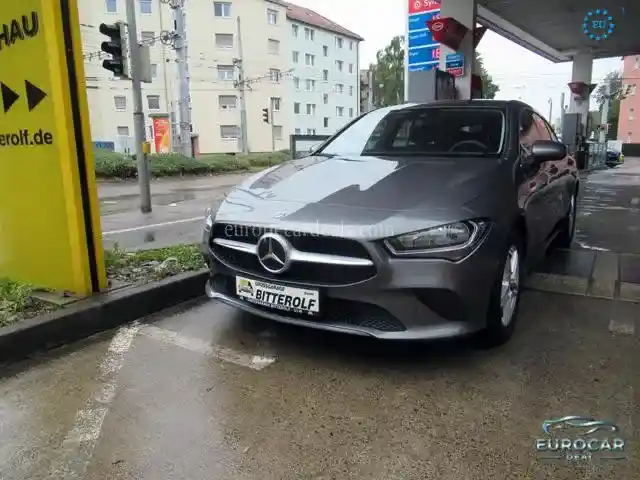 Mercedes-Benz CLA 200 Shooting Brake