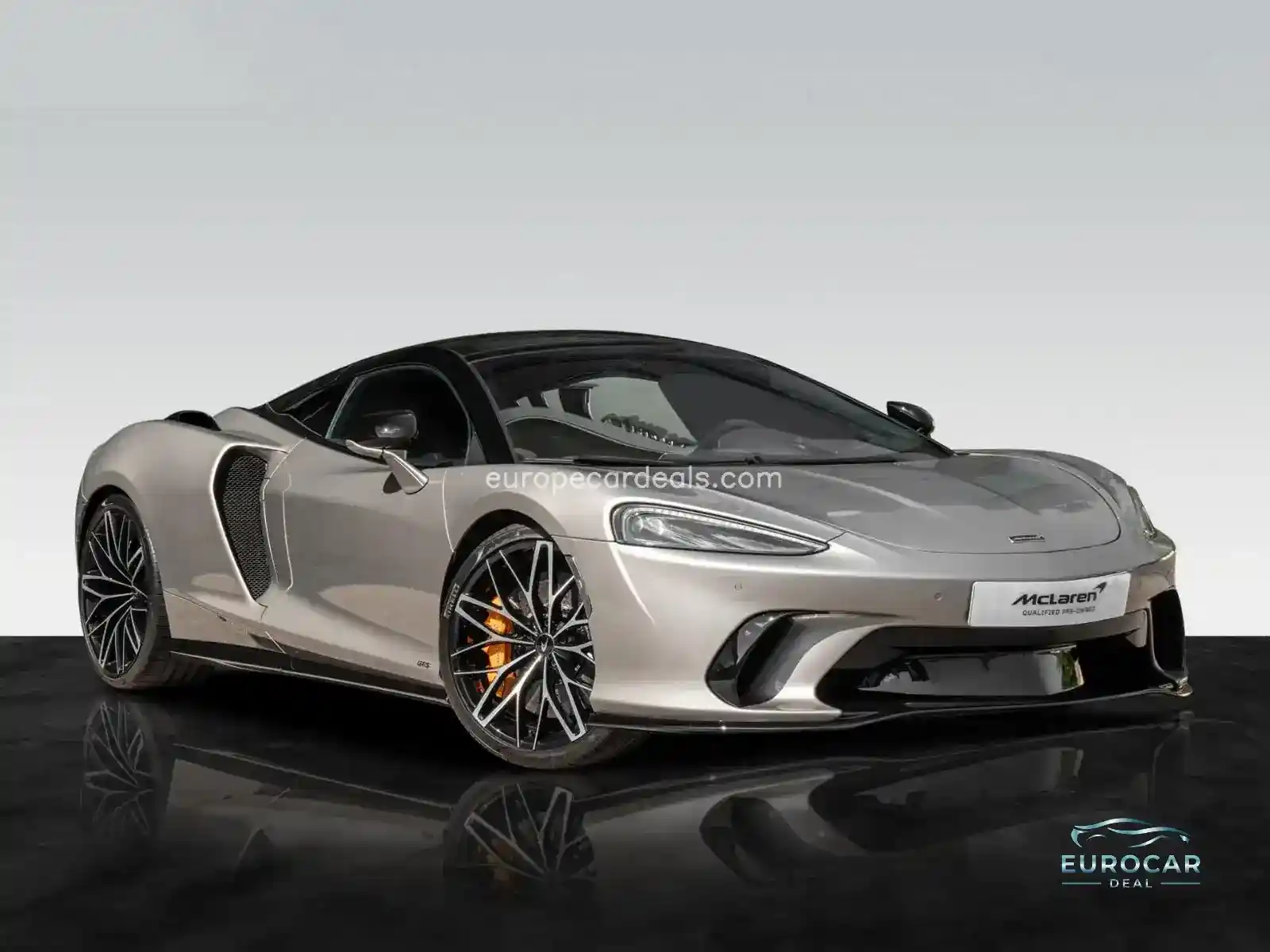 McLaren GT