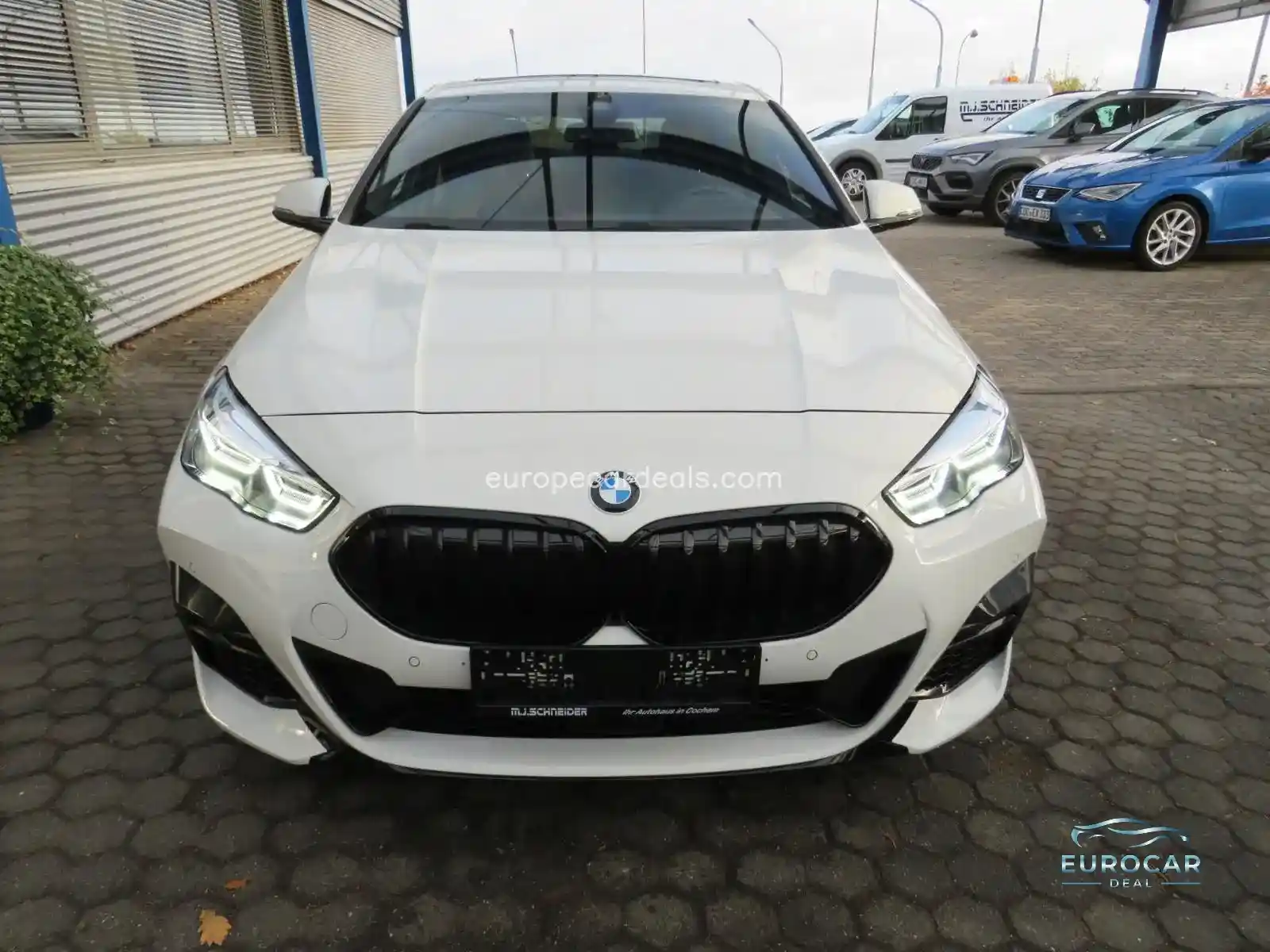 BMW 220