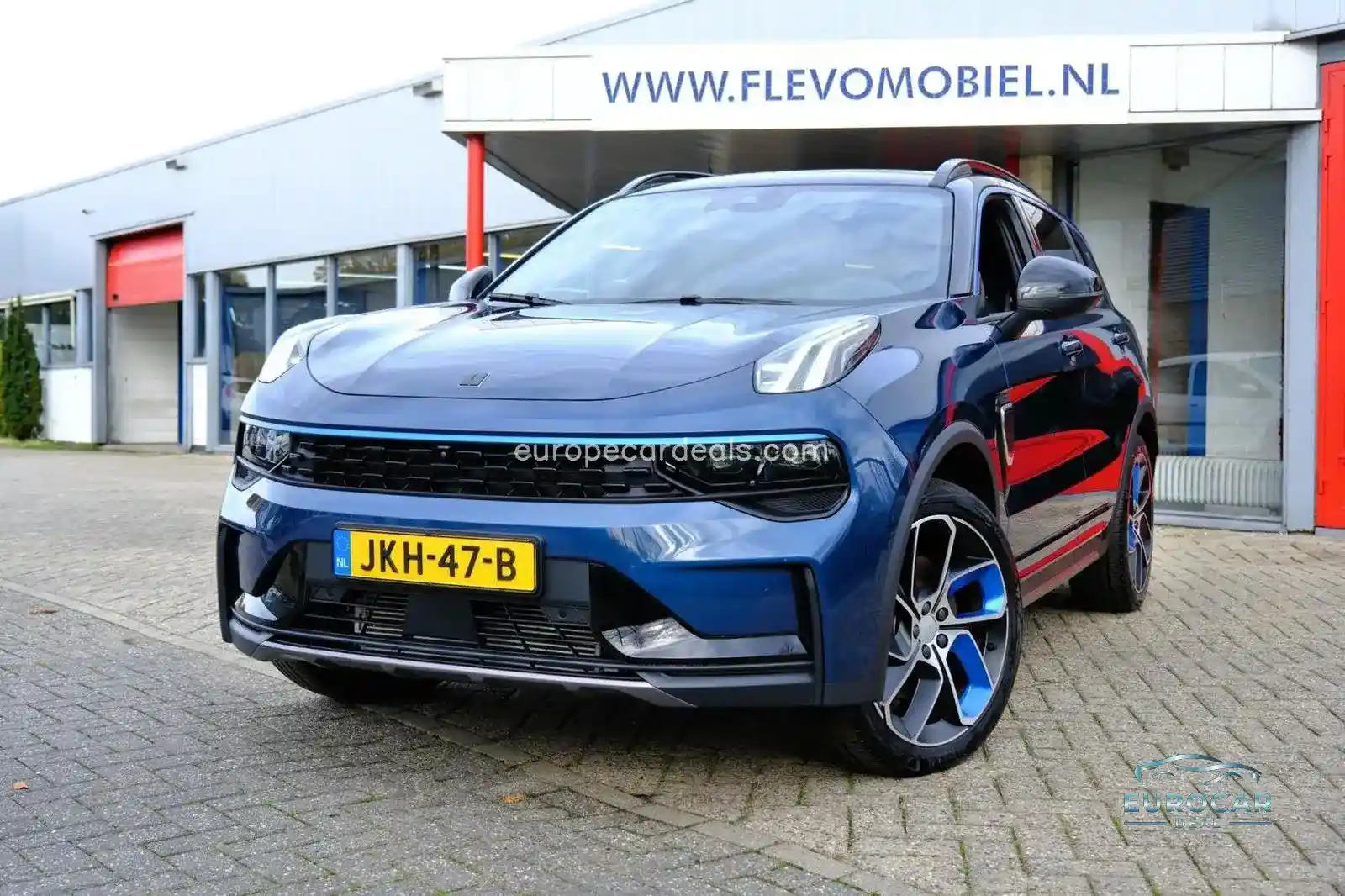 Lynk&Co 01