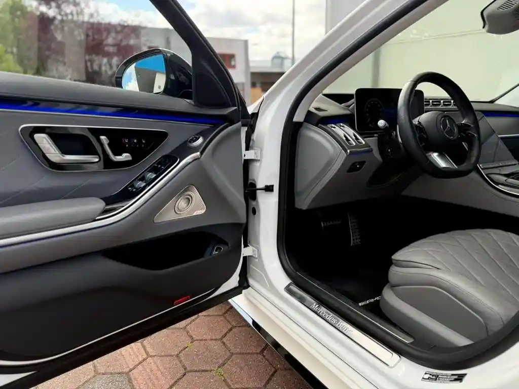 Mercedes-Benz S 500
