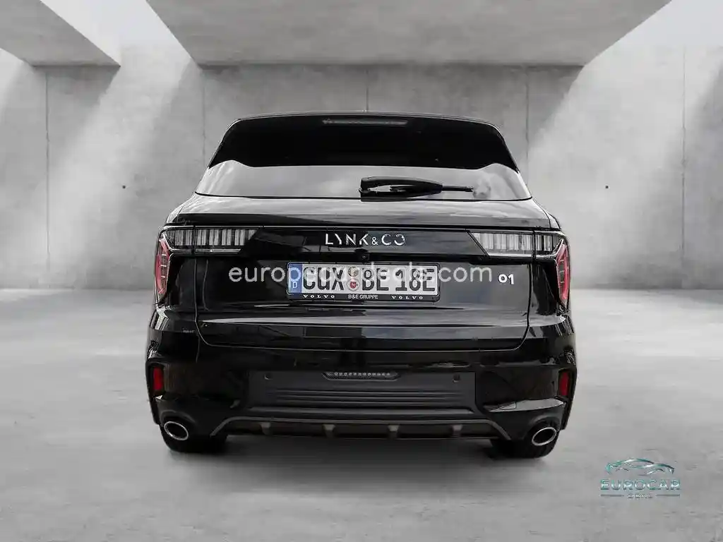 Lynk&Co 01