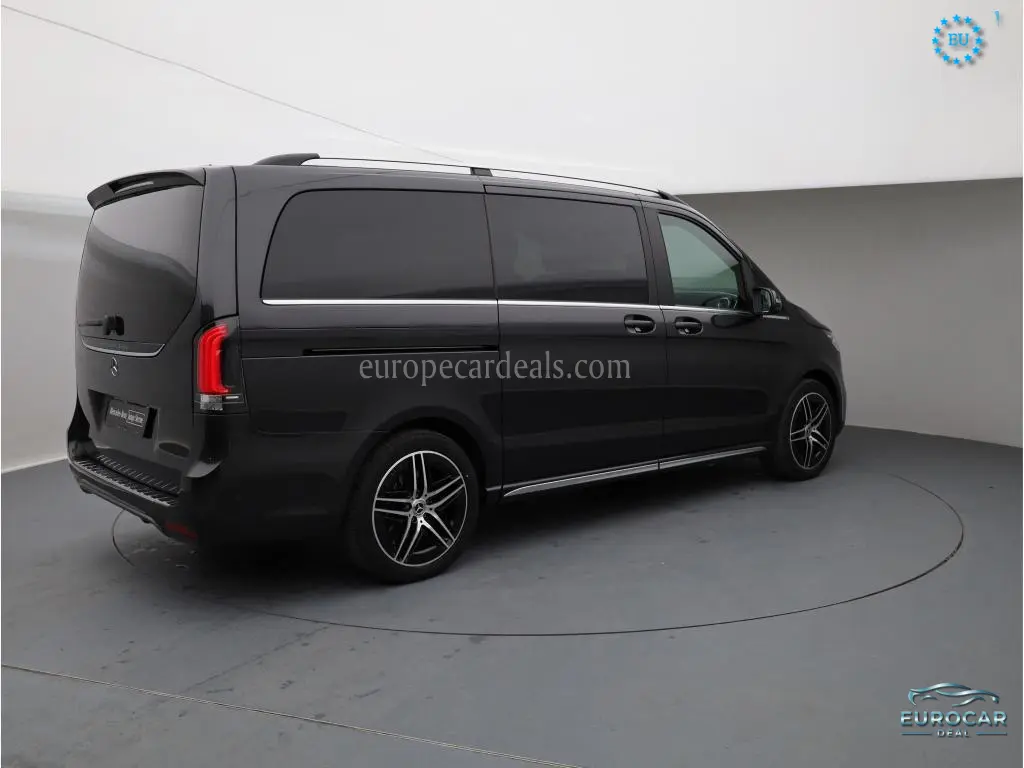 Mercedes-Benz V 220
