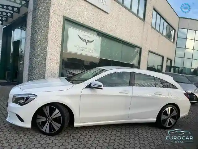 Mercedes-Benz CLA 200 Shooting Brake