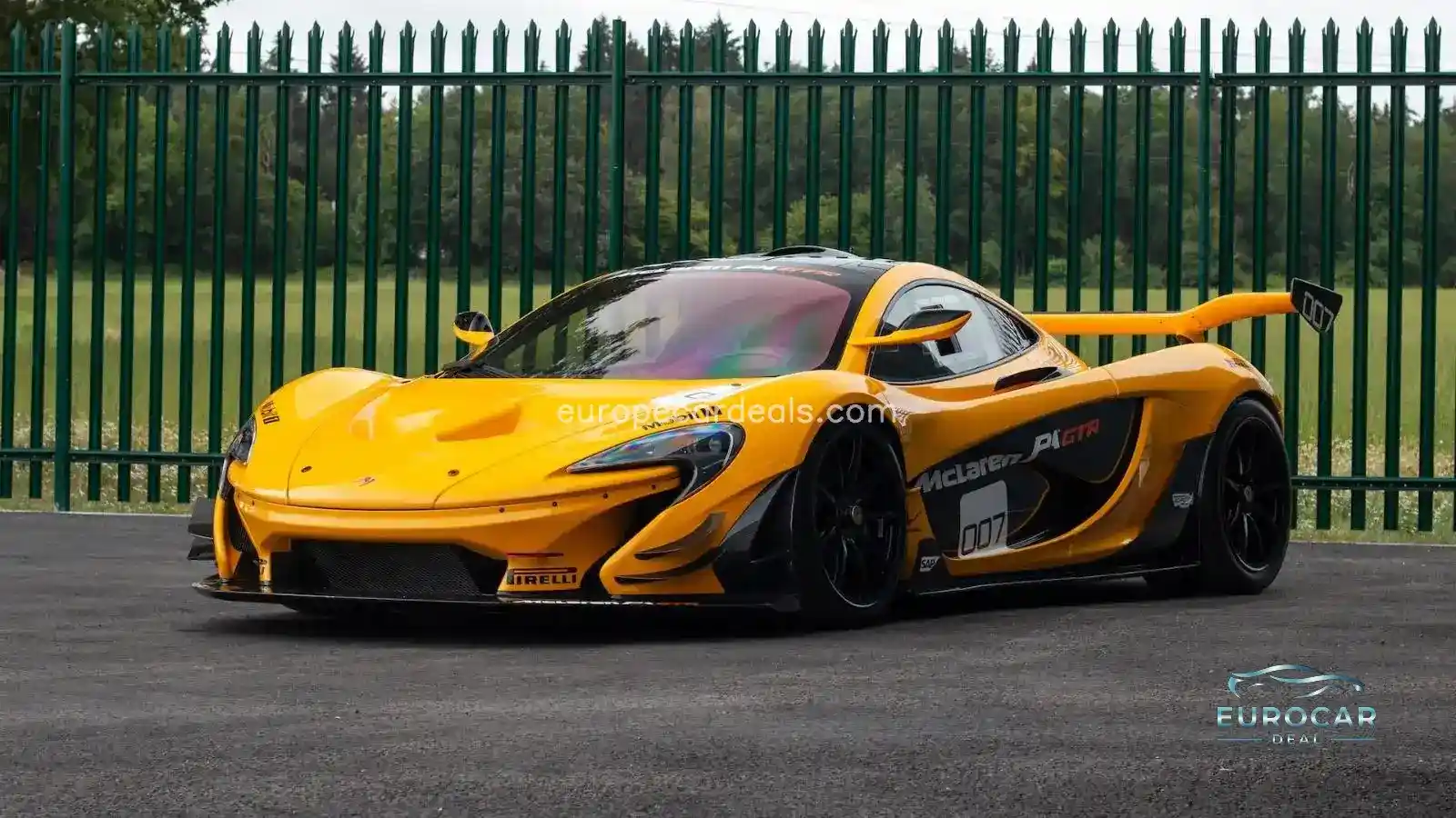 McLaren P1