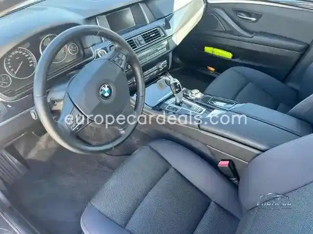 BMW 525