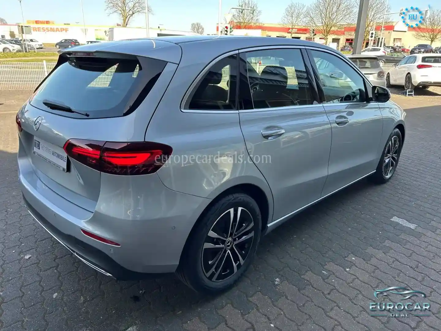 Mercedes-Benz B 200