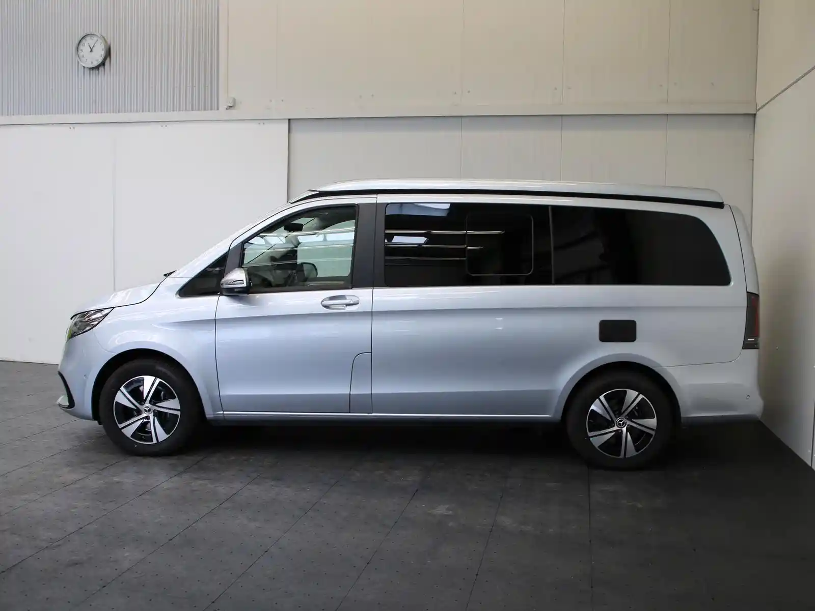 Mercedes-Benz V 250