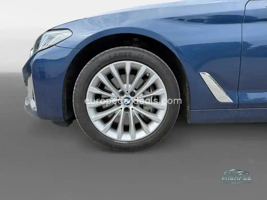 BMW 530