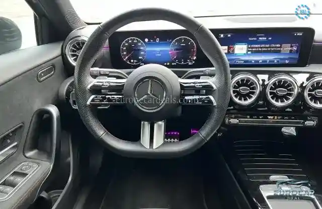 Mercedes-Benz A 220
