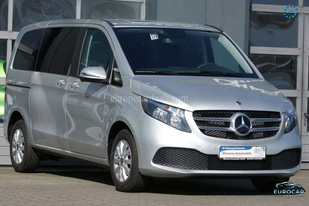 Mercedes-Benz V 220
