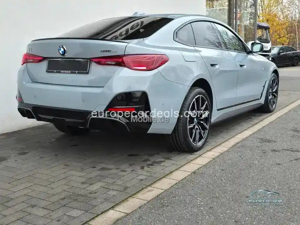 BMW i4
