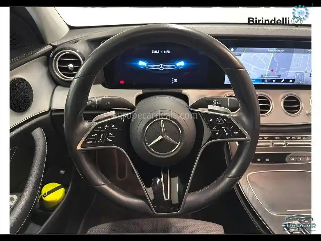 Mercedes-Benz E 220