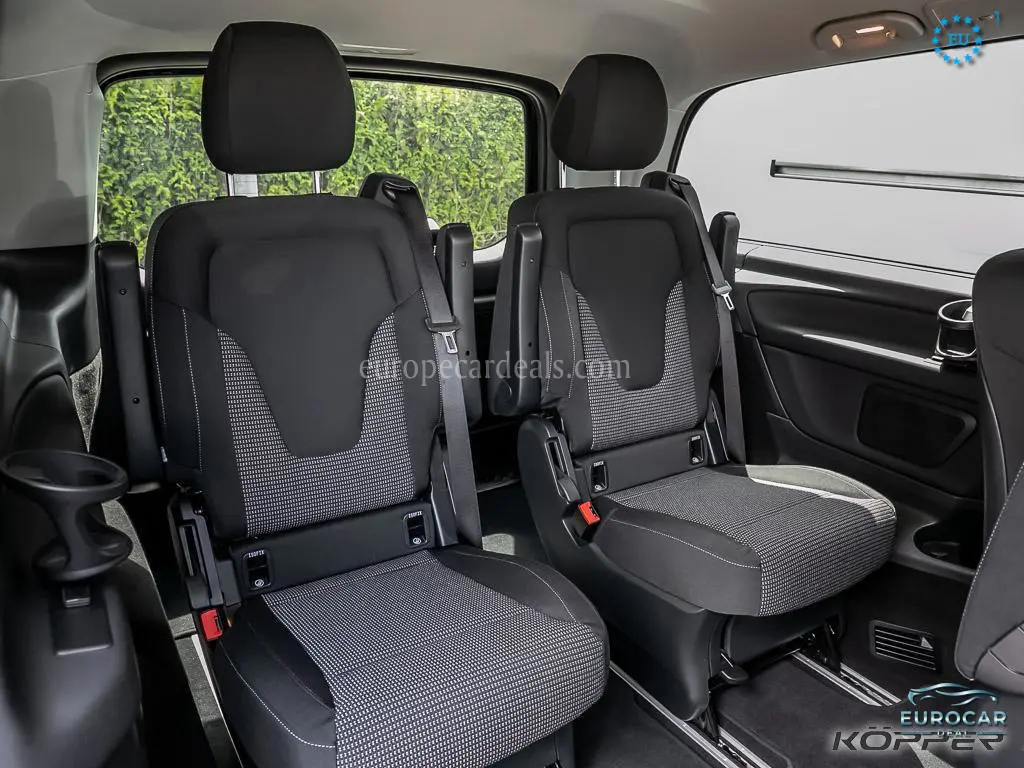 Mercedes-Benz V 220