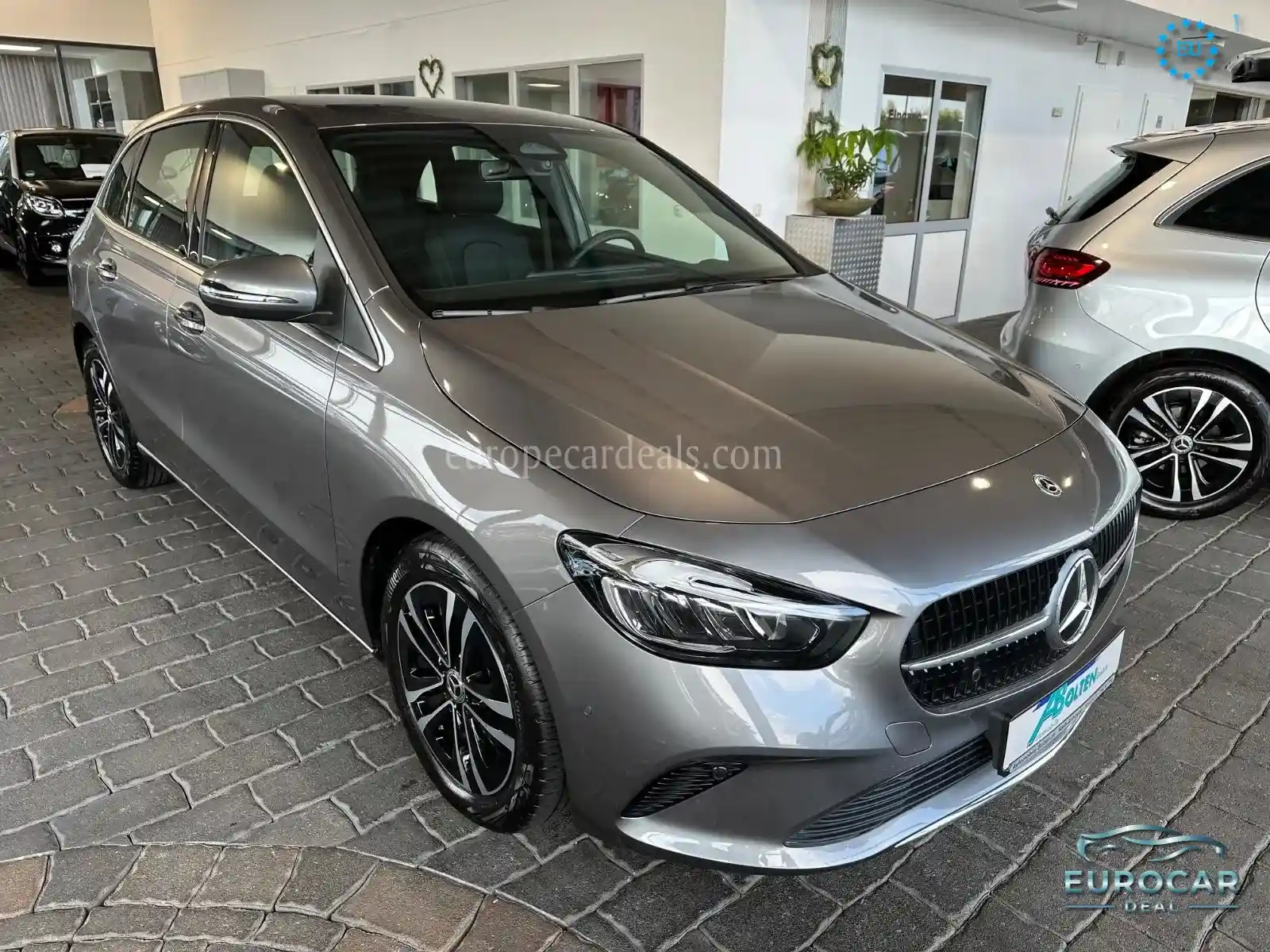 Mercedes-Benz B 180