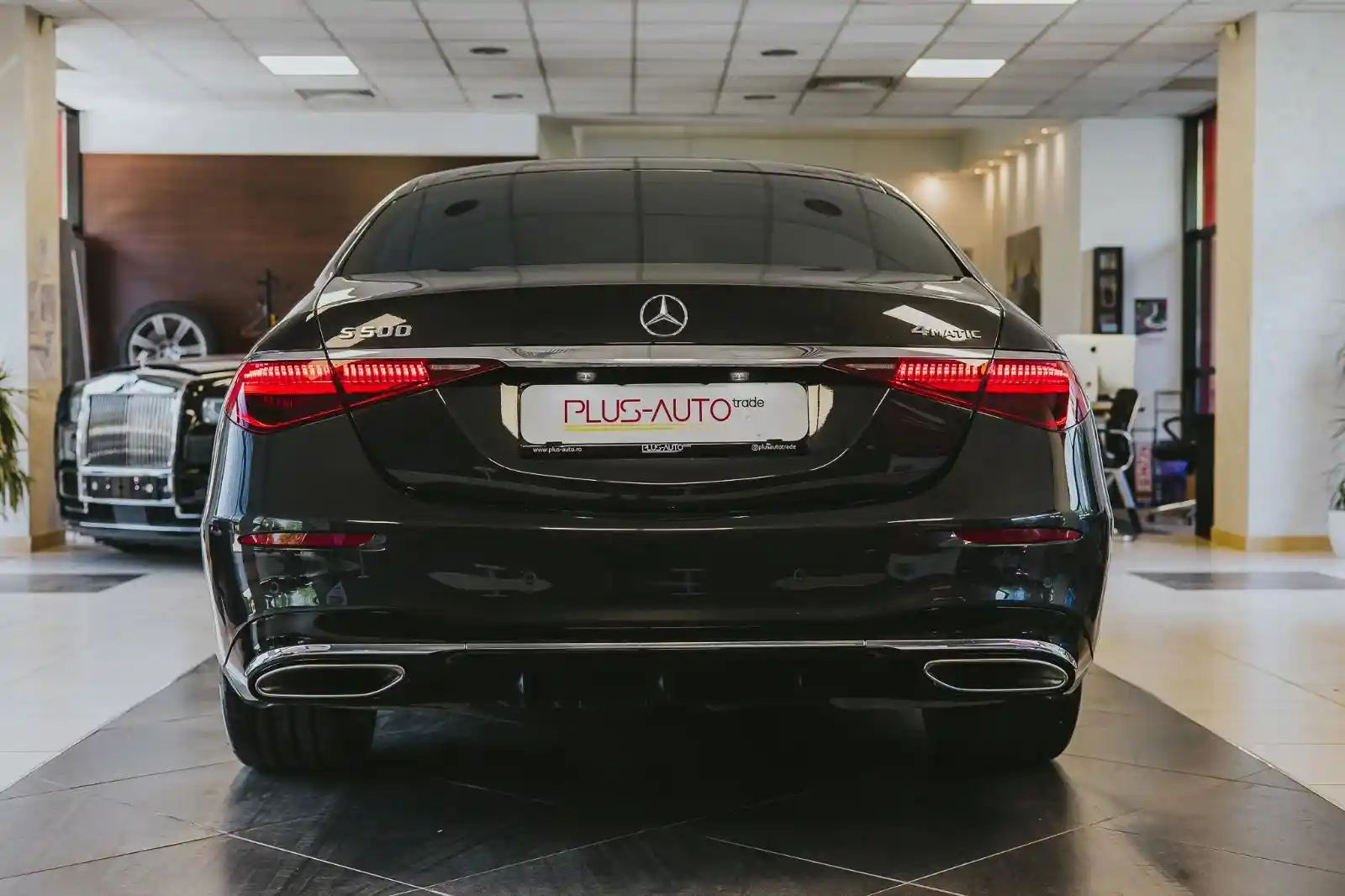 Mercedes-Benz S 500