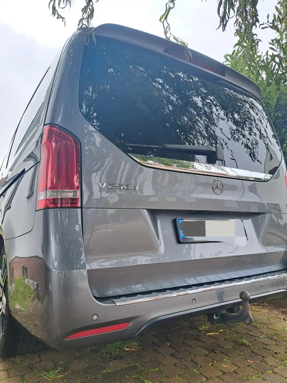 Mercedes-Benz V 250