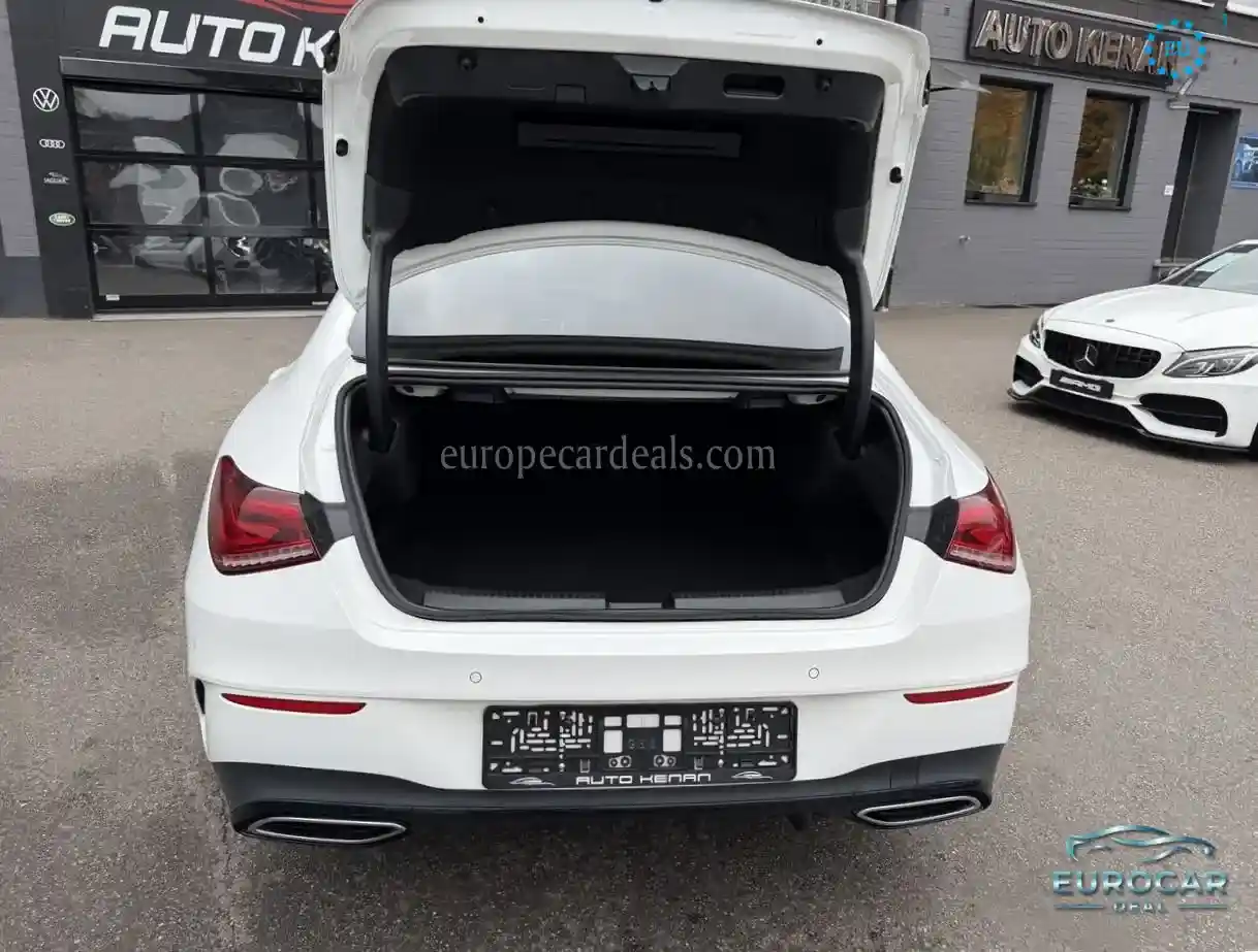 Mercedes-Benz CLA 200