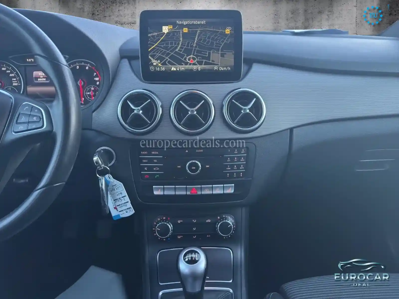 Mercedes-Benz B 180
