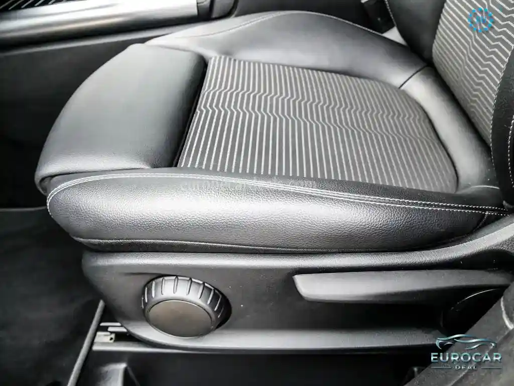 Mercedes-Benz B 220