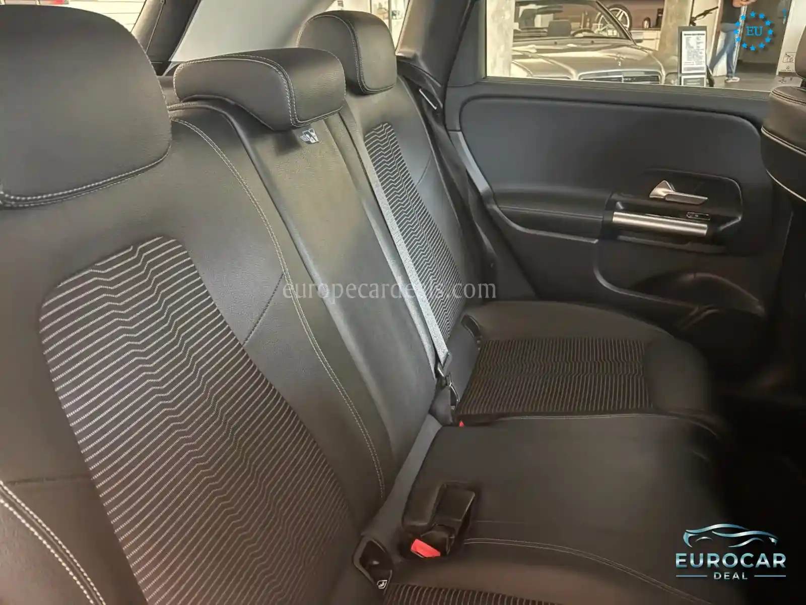 Mercedes-Benz B 220