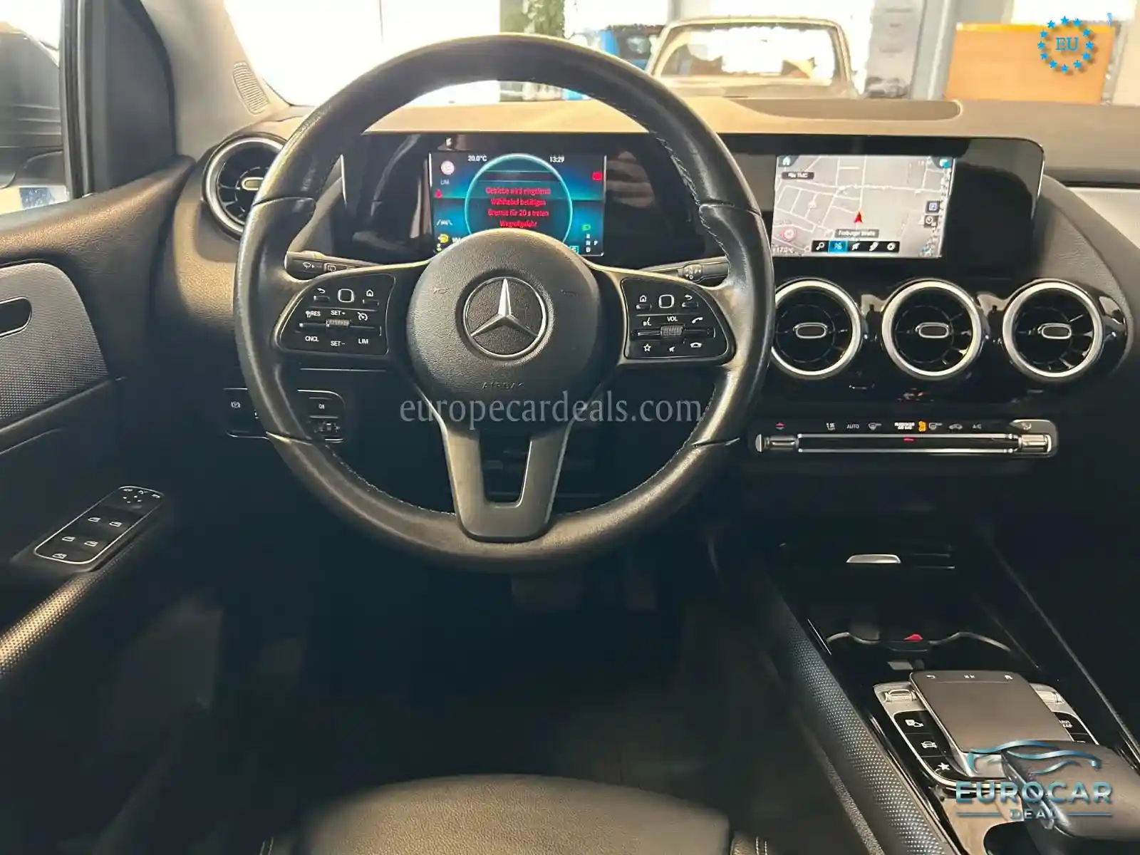 Mercedes-Benz B 180