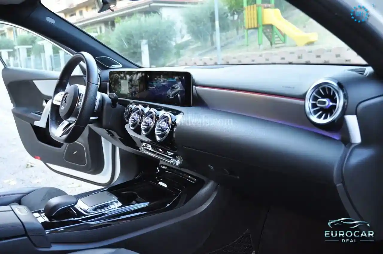 Mercedes-Benz A 35 AMG