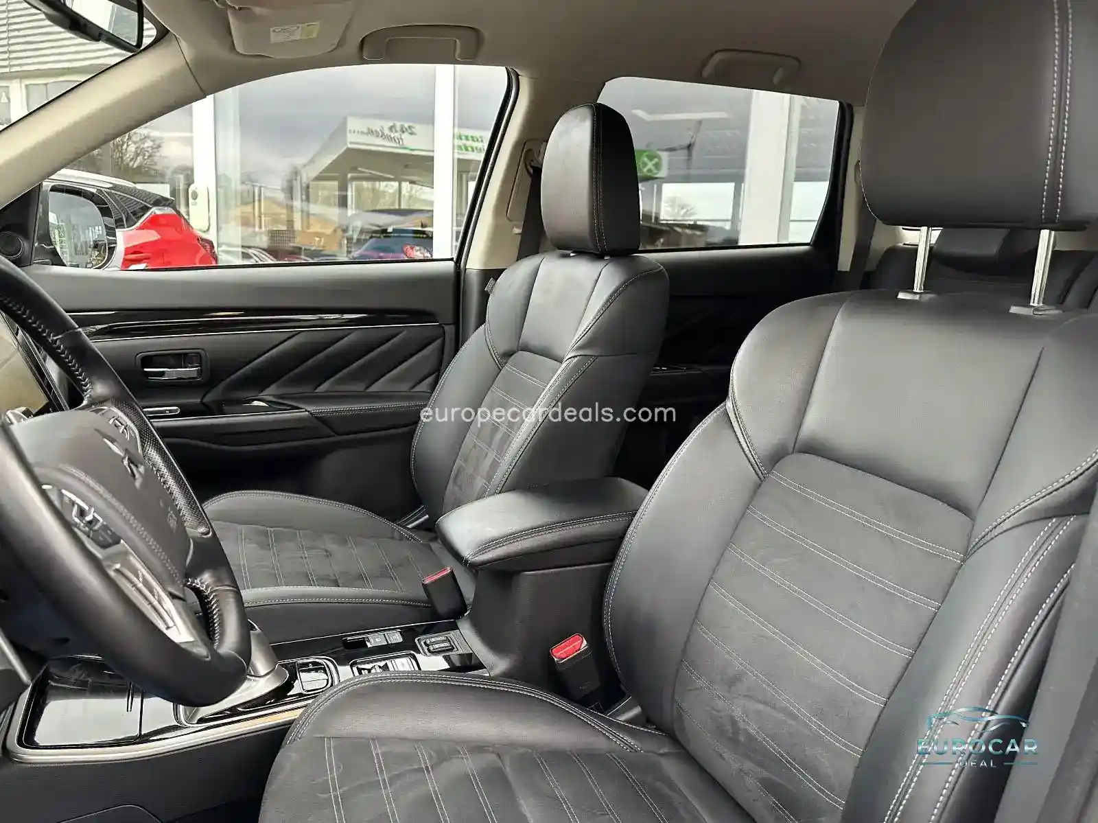 Mitsubishi Plug-in Hybrid Outlander