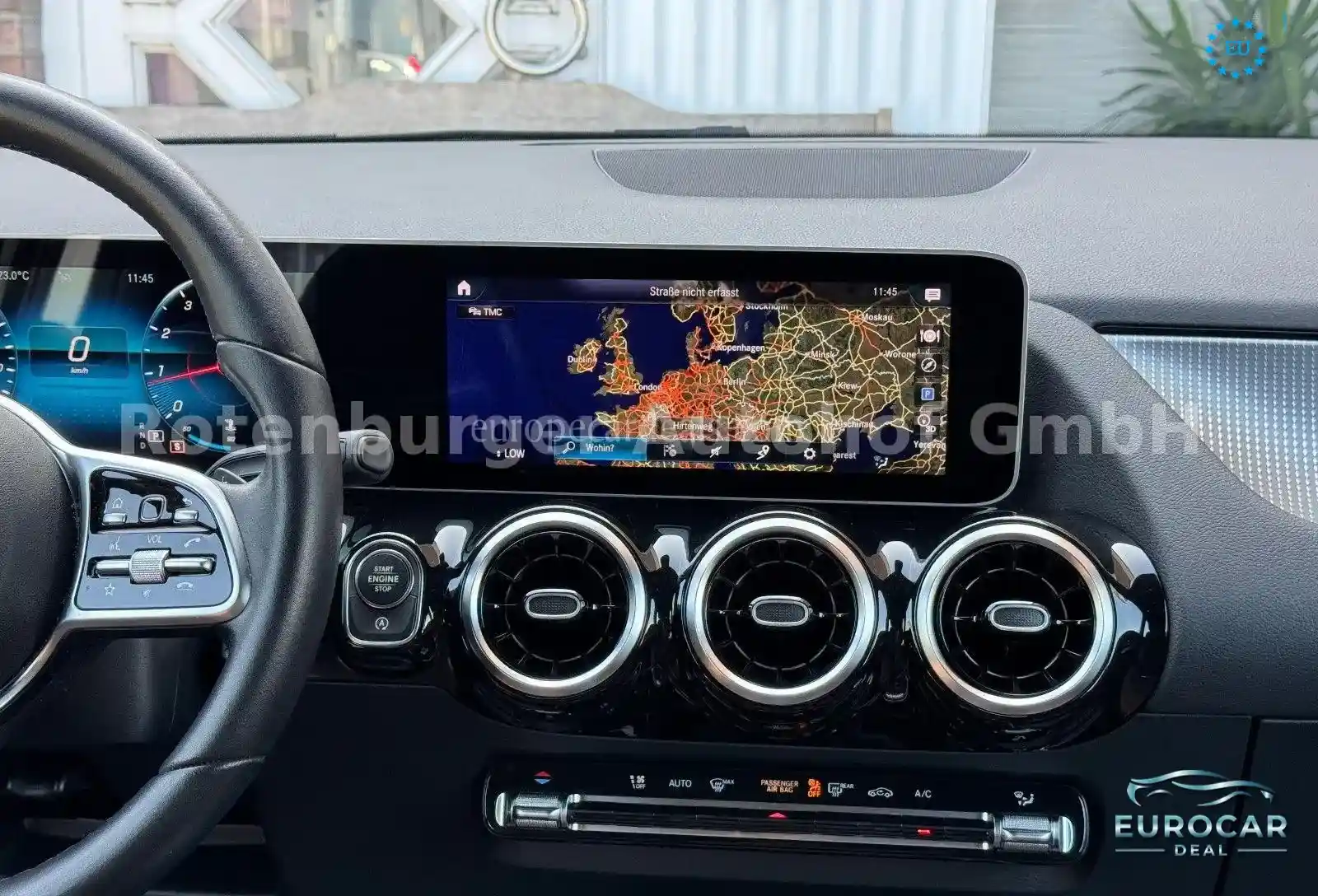 Mercedes-Benz B 180