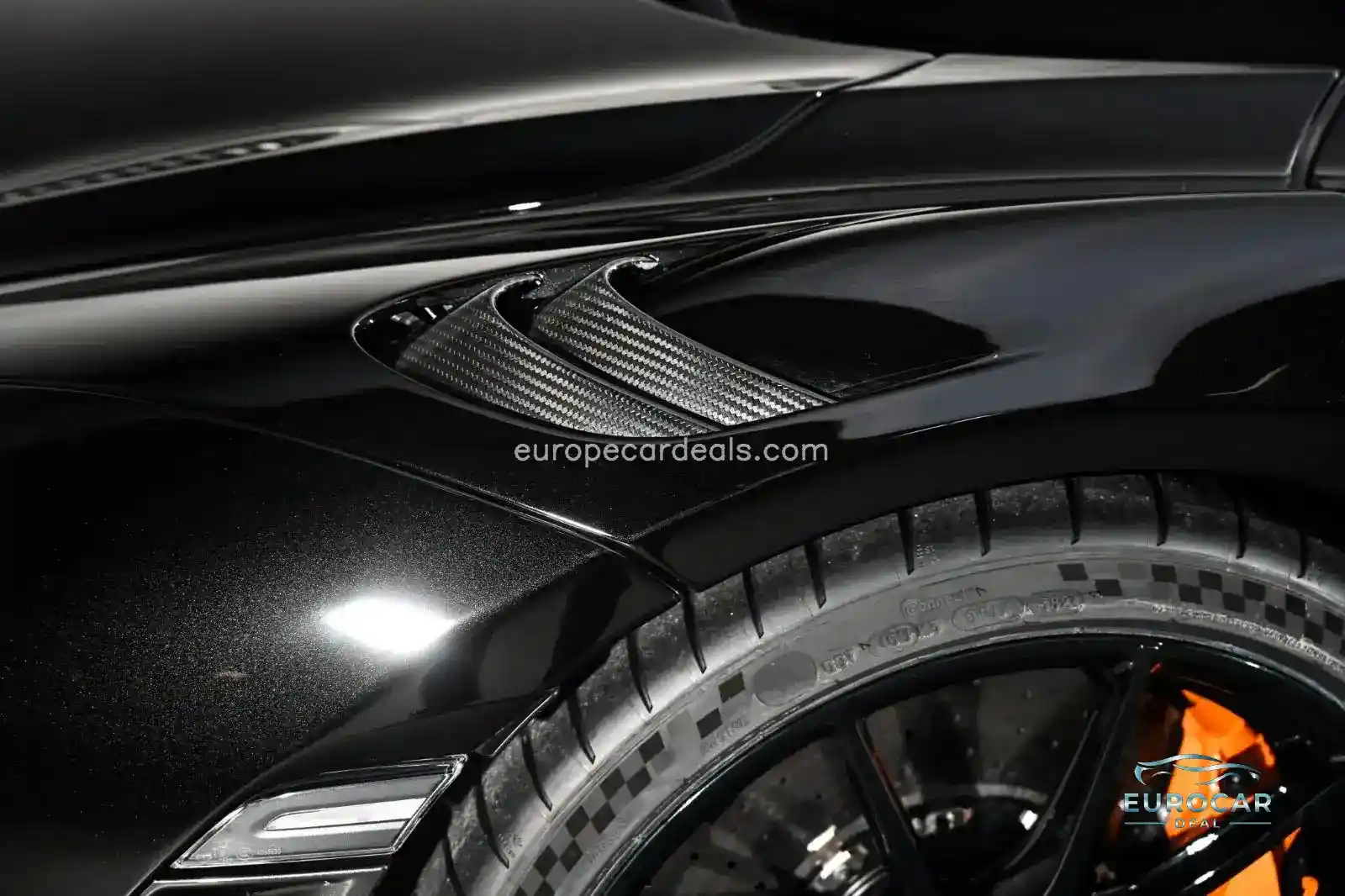 McLaren 765LT