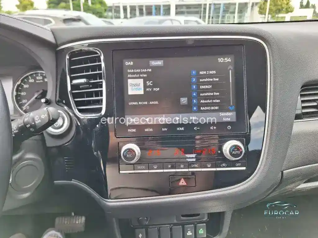 Mitsubishi Plug-in Hybrid Outlander