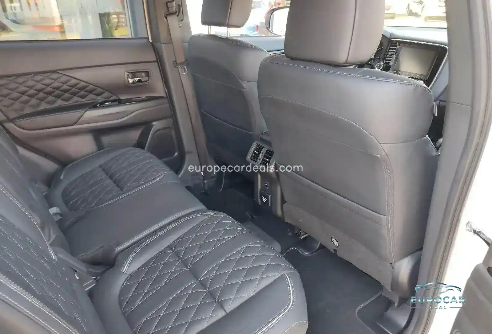Mitsubishi Plug-in Hybrid Outlander