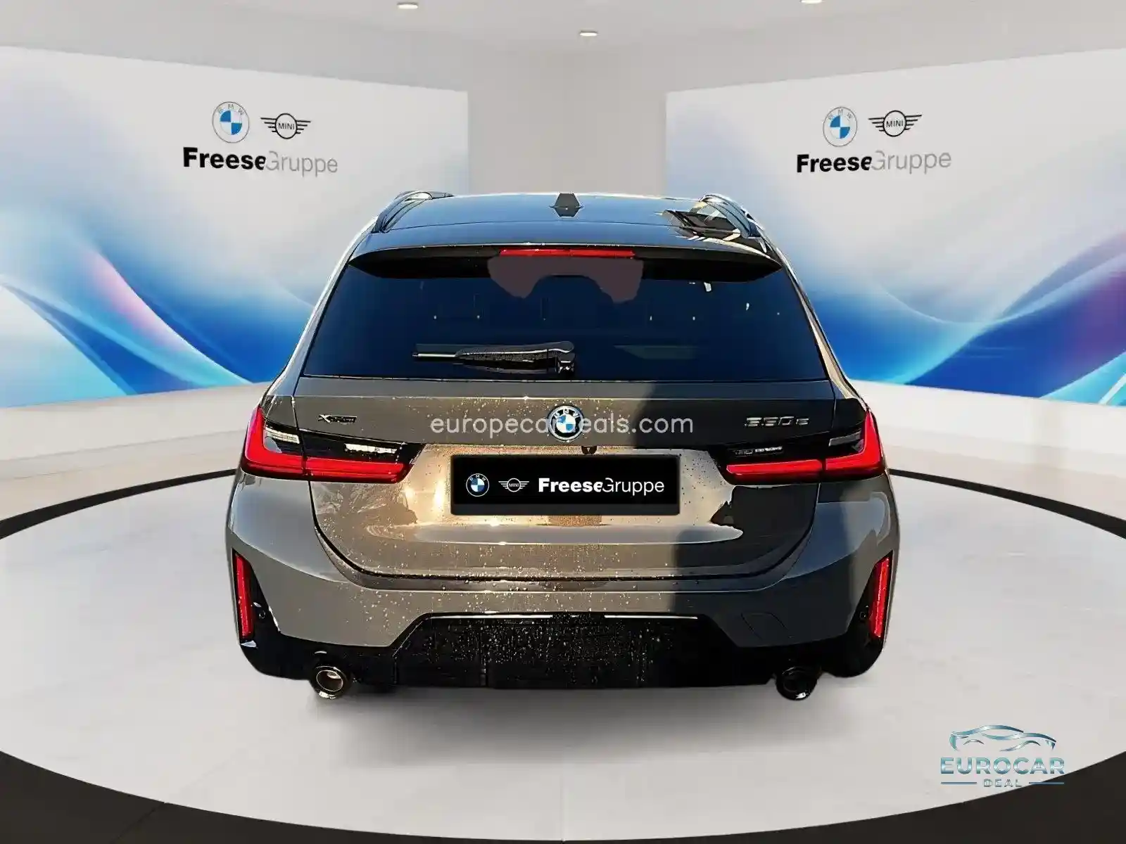 BMW 330