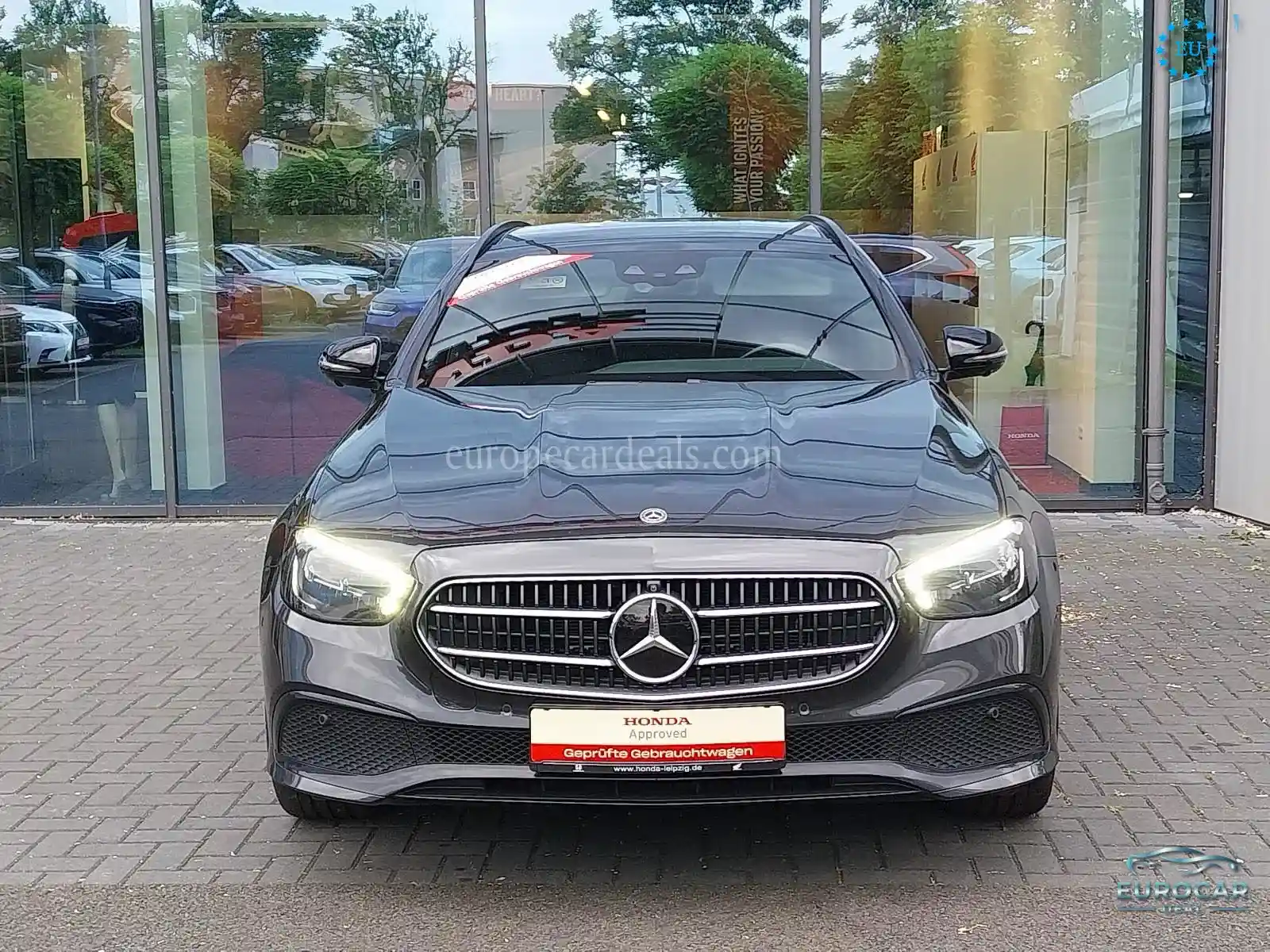 Mercedes-Benz E 300