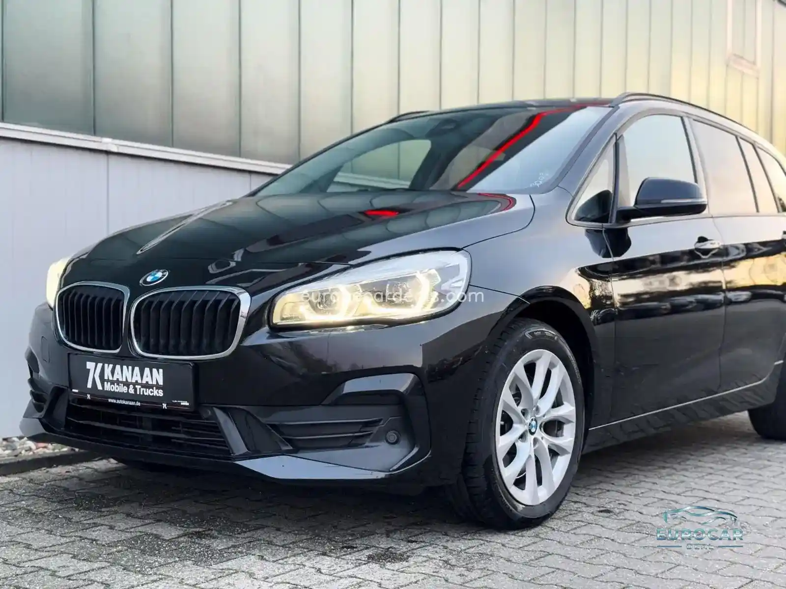BMW 218