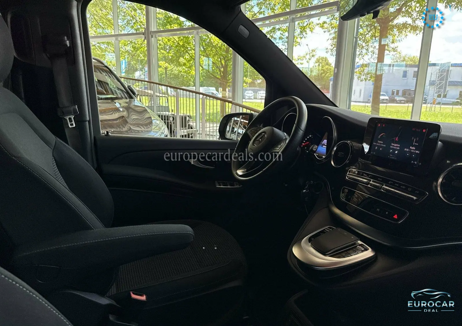 Mercedes-Benz V 220