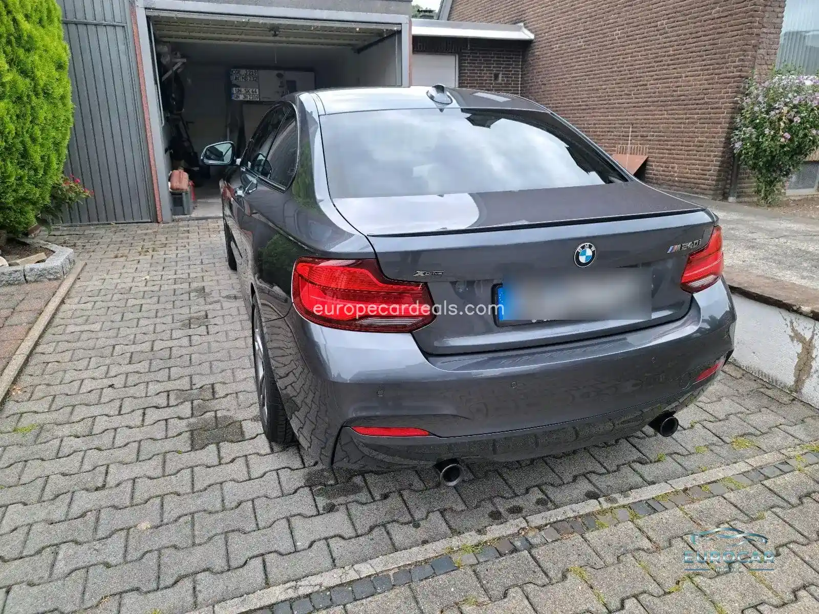 BMW M240i